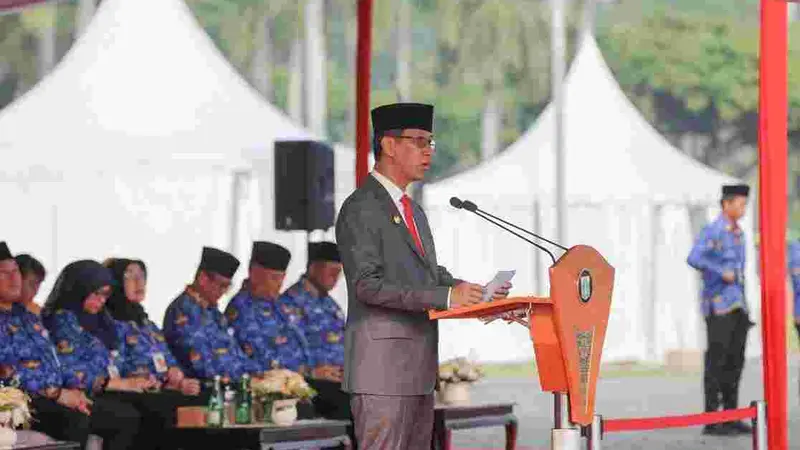 Penjabat (Pj) Gubernur DKI Jakarta Heru Budi Hartono saat menjadi Inspektur Upacara peringatan Hari Kebangkitan Nasional (Harkitnas) ke-115 di Monas Jakarta, Senin (22/5/2023).
