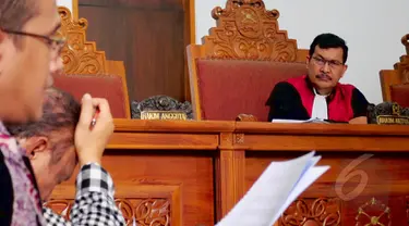 Sidang praperadilan Sutan Bhatoegana digelar di Pengadilan Negeri Jakarta Selatan (PN Jaksel), Jakarta, Senin (6/4/2015). (Liputan6.com/Yoppy Renato)