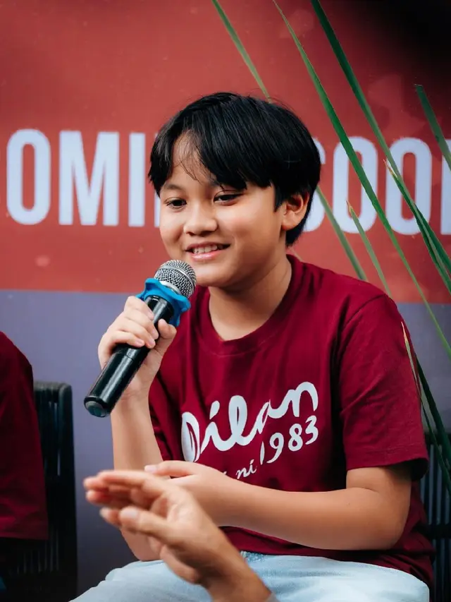 6 Potret Ferdi Anak Sule Ikut Bintangi Film Dilan 1983: Wo Ai Ni, Jadi Karya Debut