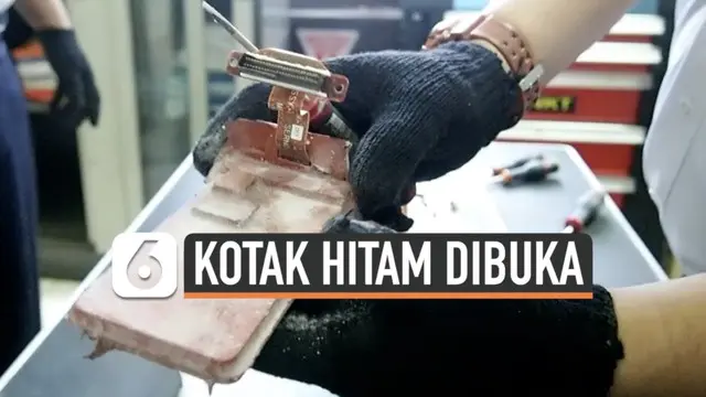 Komite Nasional Keselamatan Transportasi atau KNKT memperlihatkan cara dan tahapan membuka kotak hitam atau black box pesawat Sriwijaya Air SJ182 yang sudah ditemukan. Apa isinya?