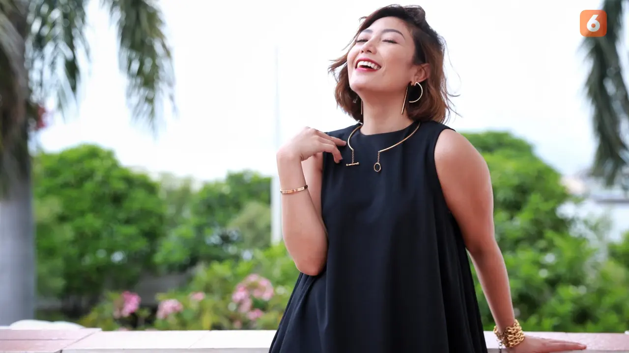 [Bintang] Ayu Dewi