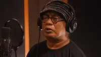 Sang penyanyi legendaris berpulang, berikut beberapa lagunya yang dikenal luas masyarakat. (Foto: Instagram @soundofcurlyband)