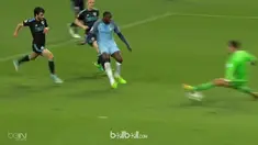 Yaya Toure mencetak gol indah saat Manchester City tekuk WBA 3-1. This video is presented by BallBall