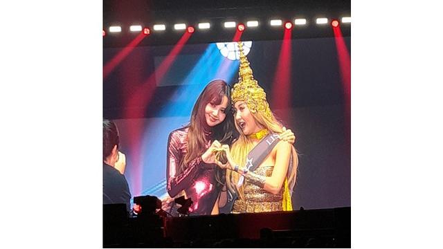7 Momen Seru Fan Meetup Lisa di Jakarta, Pakai Jet Pribadi hingga Cicipi Rendang