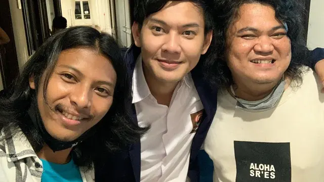 Masih Betah Melajang, Ini 6 Potret Terbaru Andi Arsyil yang Awet Muda