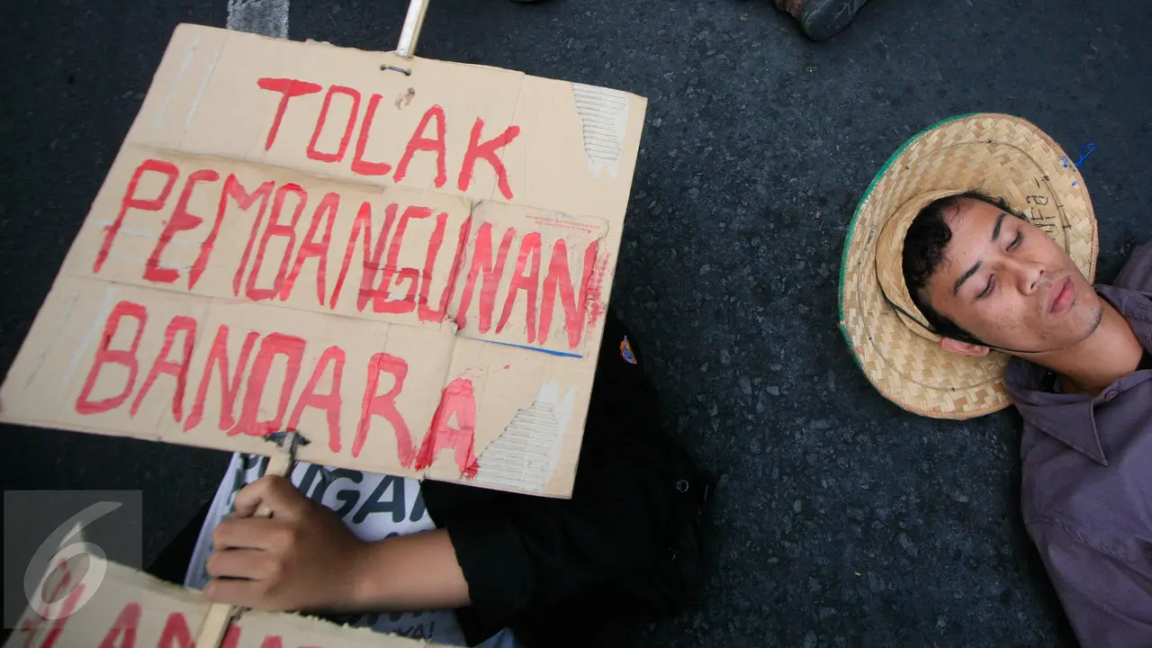 20151105-Tolak Pembangunan Bandara, Mahasiswa Tidur di Jalan Malioboro-Jateng