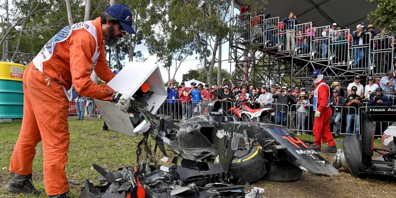 20160320-Kecelakaan Parah, Balapan F1 Australia Sempat Dihentikan-Australia