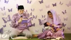  Nindy Ayunda dan Suaminya, Askara Parasady saat mengelar syukuran aqiqah anak ke-2 nya, Kanara di Jakarta, Sabtu (21/1). Nindy mengatakan butuh waktu satu bulan mempersiapkan aqiqah dan syukuran kelahiran sang buah hati.  (Liputan6.com/Herman Zakharia)