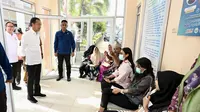 Presiden Joko Widodo atau Jokowi mengunjungu Rumah Sakit Umum Daerah (RSUD) Sibuhuan di Sumatera Utara. (Foto: Kris - Biro Pers Sekretariat Presiden).