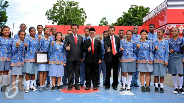 20160817- Ratusan Karyawan BUMN Lakukan Upacara HUT RI di Terminal BBM Manokwari- Helmi Fithriansyah