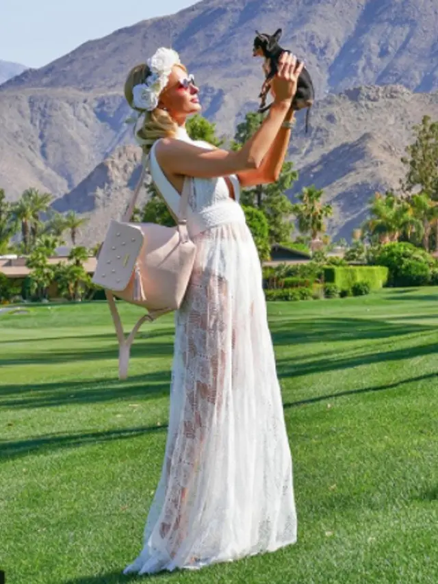 [Bintang] Paris Hilton