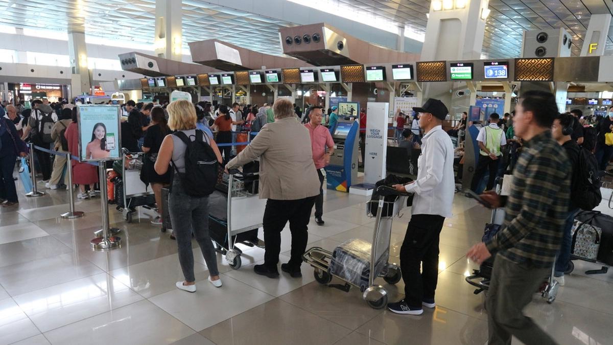 Sambut Kedatangan Penumpang Arus Balik, 20 Bandara Angkasa Pura II Fokus pada 7 Titik Ini Berita Viral Hari Ini Rabu 1 Mei 2024