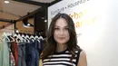 “Ya, ada tahap kesana, pastinya sebagai pekerja seni aktor yang memang sejak awal besar disitu, kalau memang harus terlibat langsung, dan saya harus ‘yaudah deh’,” ungkap Luna saat diwawancara di Plaza Indonesia (7/10). (Galih W.Satria/Bintang.com)