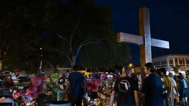 FOTO: Penghormatan untuk Korban Tewas Penembakan Sekolah Texas
