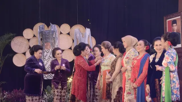Suasana konferensi pers dan gelar wicara “Preserving Kebaya as an Indonesia Identity,” di Jakarta, Januari 2023. (Foto: Dok Koleksi Pribadi Yulie Nasution)