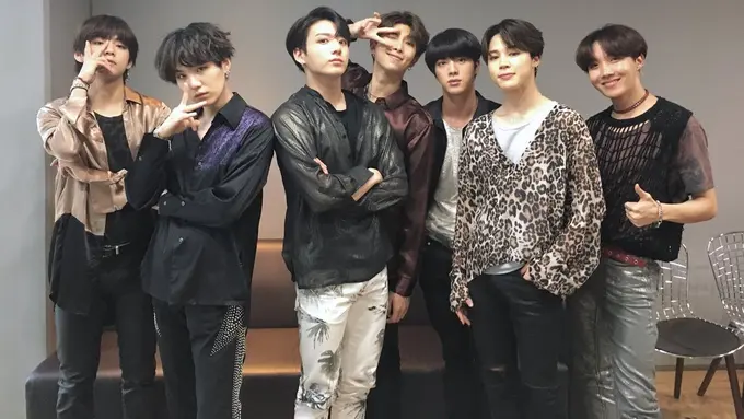 [Bintang] Keren, Fake Love BTS Bertahan di Chart Billboard Hot 100