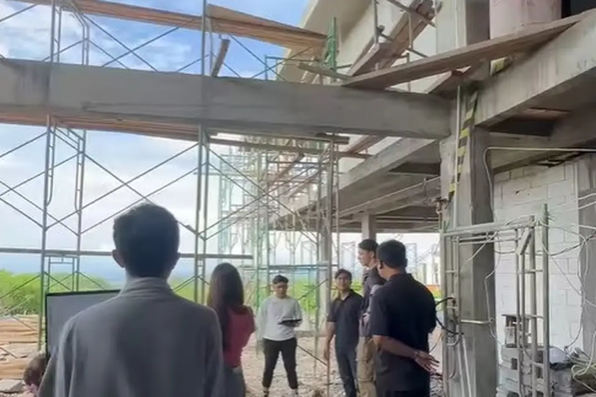 Potret perkembangan rumah baru Samuel Zylgwyn (Sumber: Instagram/samuel_zylgwyn dan Instagram/frandaaa87)
