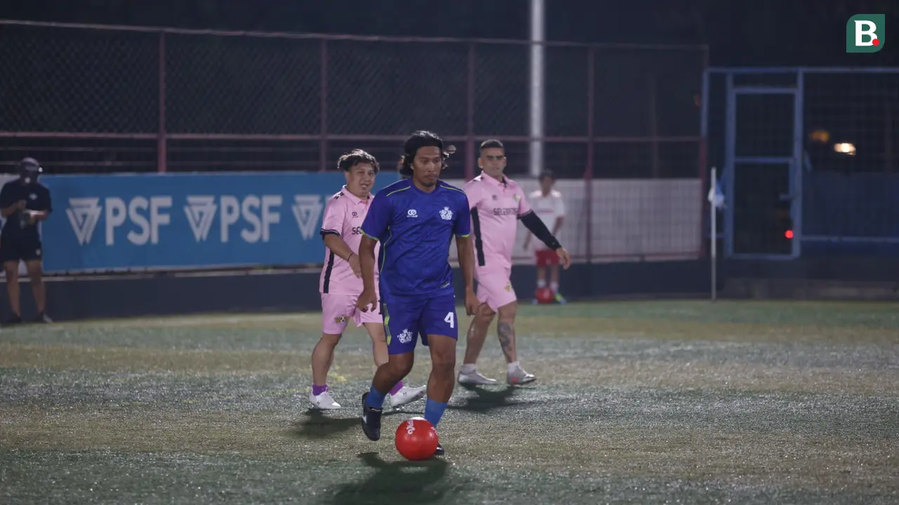 Budi Sudarsono - Fun Football bersama Peter Schmeichel