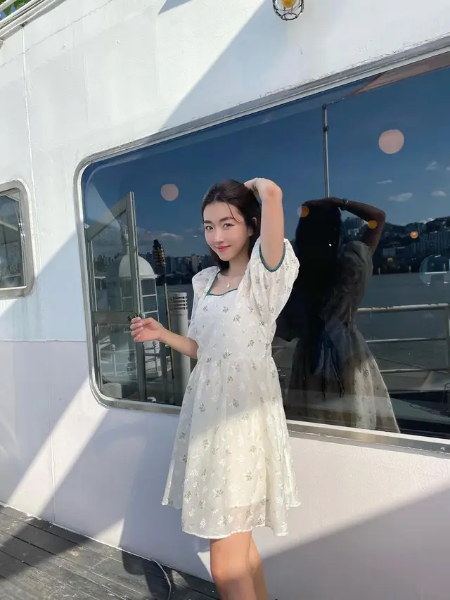 Lama Hiatus, Ini 6 Potret Terbaru Sunny Dahye yang Makin Fresh Usai Kontroversi