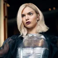 Kendall Jenner tuai protes setelah dirinya membintangi iklan sebuah merek minuma soda. (via. US Magazine)