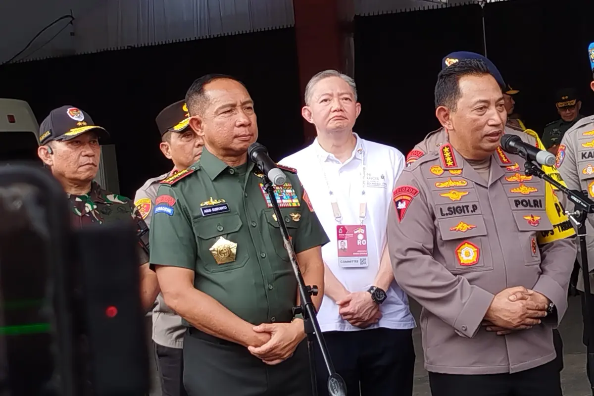 Kapolri Jendral Listyo Sigit Prabowo dan Panglima TNI Jendral Agus Subiyanto