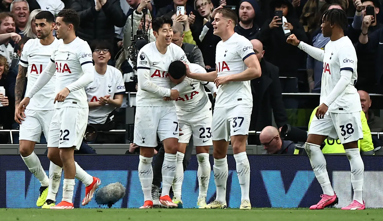 Rentetan duel panas ini akan dimulai saat juara bertahan J1 League Vissel Kobe menantang Tottenham Hotspur di Japan National Stadium (27/7/2024) dalam laga bertajuk Meiji Yasuda J.League World Challenge 2024. (AFP/Henry Nicholls)