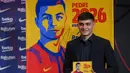 Gelandang muda Barcelona, Pedri telah resmi diumumkan sebagai penerima penghargaan Golden Boy 2021. Sebelum Pedri, tercatat 4 pemain muda di Liga Spanyol telah lebih dahulu meraih award yang diberikan bagi pemain muda U-21 terbaik dunia yang bermain di Eropa. (AFP/Lluis Gene)