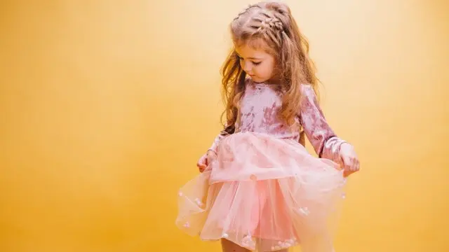 Ilustrasi Model Baju Anak Dress A-Line (Credit: senivpetro/freepik)