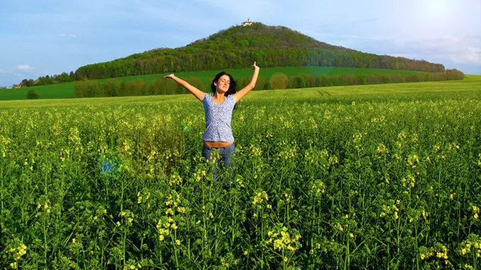 Ingin Ceria Sepanjang Hari? Lakukan 8 Hal Ini Sejak Bangun Tidur