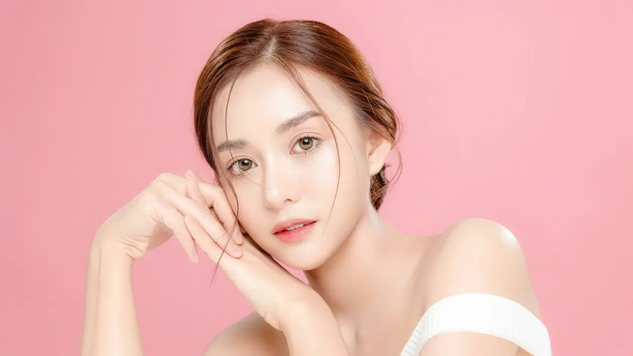 Tips Memilih Pelembap Kulit Wajah yang Sesuai, Wujudkan Tampilan Cantik dan Glowing Alami