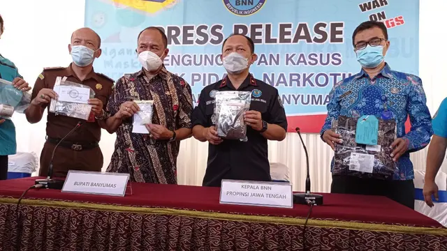 Seorang IRT di Banyumas menjadi pengedar narkoba karena tergiur keuntungannya. (Foto: Liputan6.com/Rudal Afgani Dirgantara)