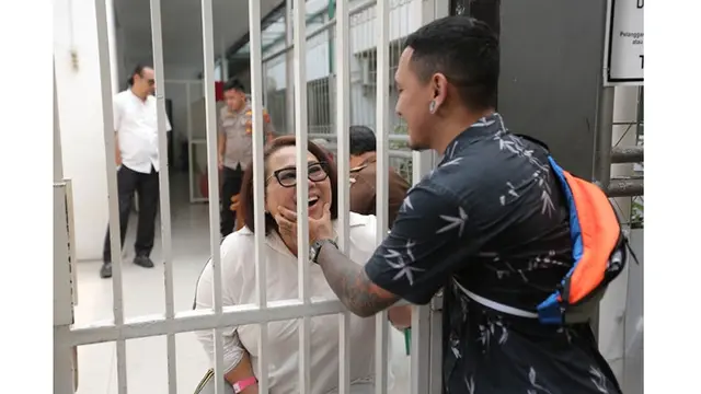 7 Potret Terbaru Nunung, Akui Sempat Idap Depresi Sejak 3 Tahun Lalu