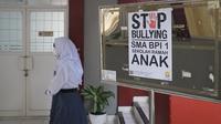 SMA BPI 1 Bandung menggelar pembelajaran tatap muka di mana pihak sekolah mempersilakan siswa-siswinya mengikuti pelajaran di kelas. (Foto: Liputan6.com/Huyogo Simbolon)
