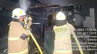 Kebakaran Landa Ruang Pendingin Gedung Panin Bank Center, 4 Mobil Pemadam Dikerahkan