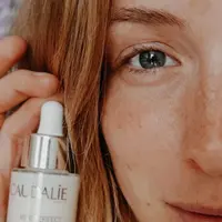 Simak keunggulan dari viniverine yang mampu cerahkan kulit dengan baik dan optimal.