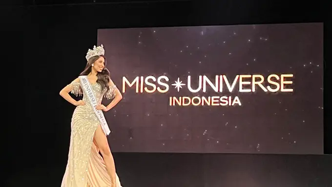 Clara Shafira Krebs dalam Press Conference Miss Universe Indonesia 2024 (Fimela.com/Dok/Rianti Fitri Wulandari)