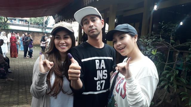 Raffi Ahmad, Nagita Slavina, dan Nisya Ahmad saat Pemilu 2019 (Liputan6.com/ Zulfa Ayu Sundari)