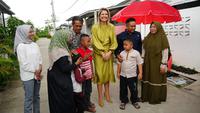 Ratu Maxima dari Belanda Daur Ulang Busana Lama untuk Kunjungan ke Bekasi