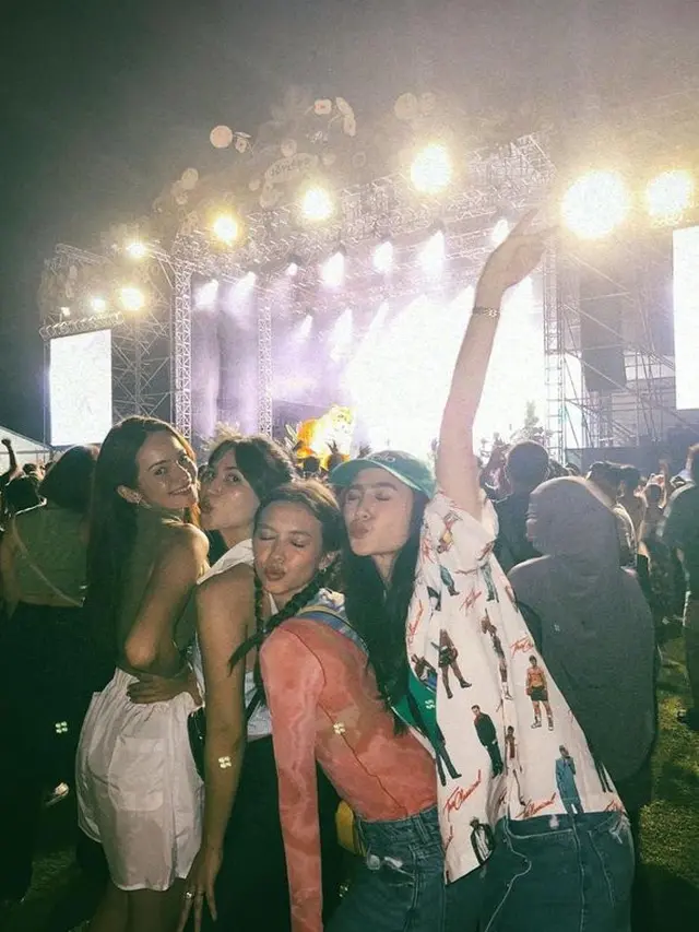 [Fimela] Enzy Storia