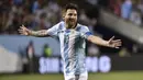 Tahun 2016 sepertinya akan menjadi momen bagi Lionel Messi mempersembahkan gelar bagi Argentina. Pada babak grup Messi membawa tim Tango tampil dominan dengan meraih hasil sempurna. (AFP/Omar Torres)