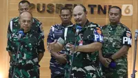 Afri merupakan Koordinator Administrasi (Koorsmin) Kabasarnas. Ia juga merupakan prajurit TNI Angkatan Udara (AU) berpangkat Letkol Adm. (Liputan6.com/Herman Zakharia)