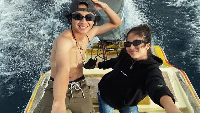 Potret Mesra Bastian Steel dan Sitha Marino. (Sumber: Instagram/bastiansteel dan Instagram/sithamarino)