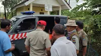 Remaja di Tangerang tewas tertabrak KRL Jakarta-Rangkas Bitung hingga tewas saat bermain. (Liputan6.com/Pramita Tristiawati)