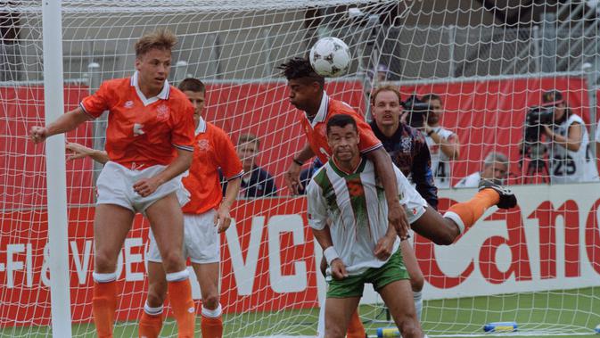 Momen Unik Piala Dunia: Ludah Frank Rijkaard ke Rudi Voller di San Siro