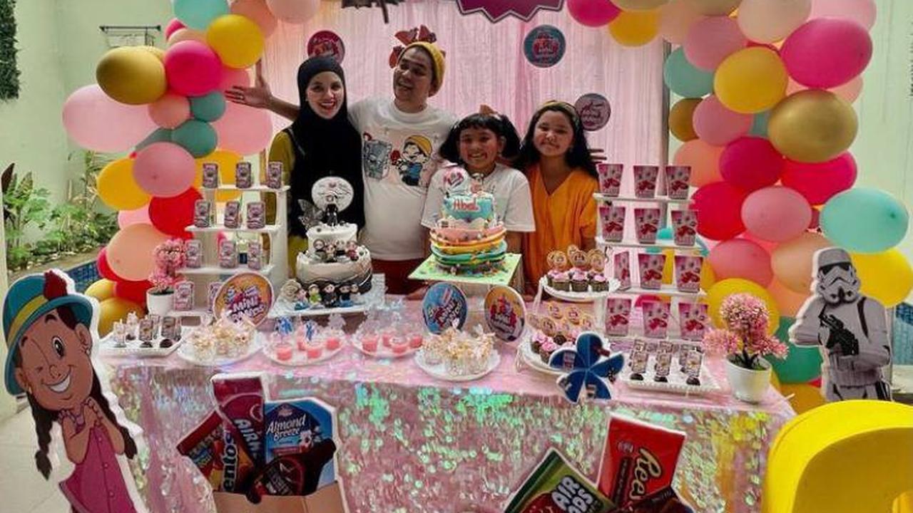 Indra Bekti dan Keluarga