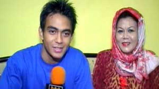 Zaki Zimah Didorong Sang Ibu Showbiz Liputan6 Com