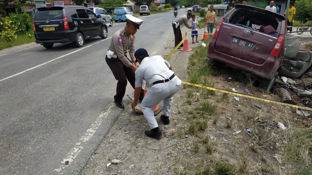 Jasa Raharja Serahkan Santunan Korban Kecelakaan Bus Bintang Timur di Burau Sulsel dalam 1x24 Jam