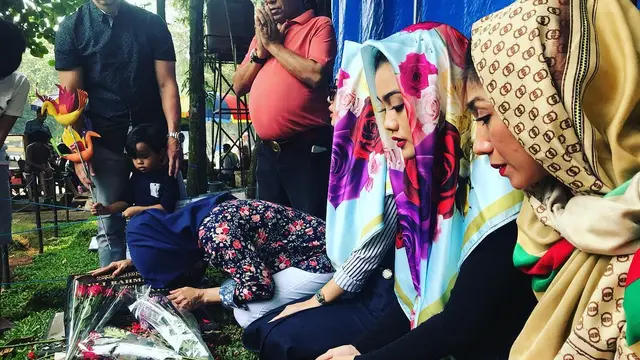 [Bintang] Julia Perez