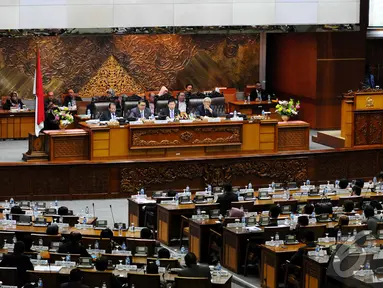 DPR menggelar rapat paripurna untuk menetapkan komisi di DPR, Jakarta, Kamis (16/10/2014) (Liputan6.com/Andrian M Tunay)