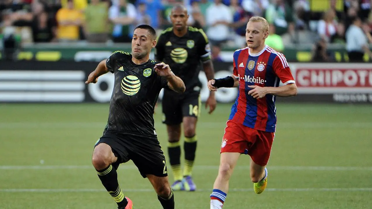 Aksi pemain MLS dan Bayern